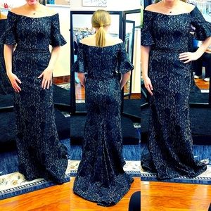 Off shoulder, classic gown